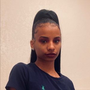 Meet your Posher, Ayanna